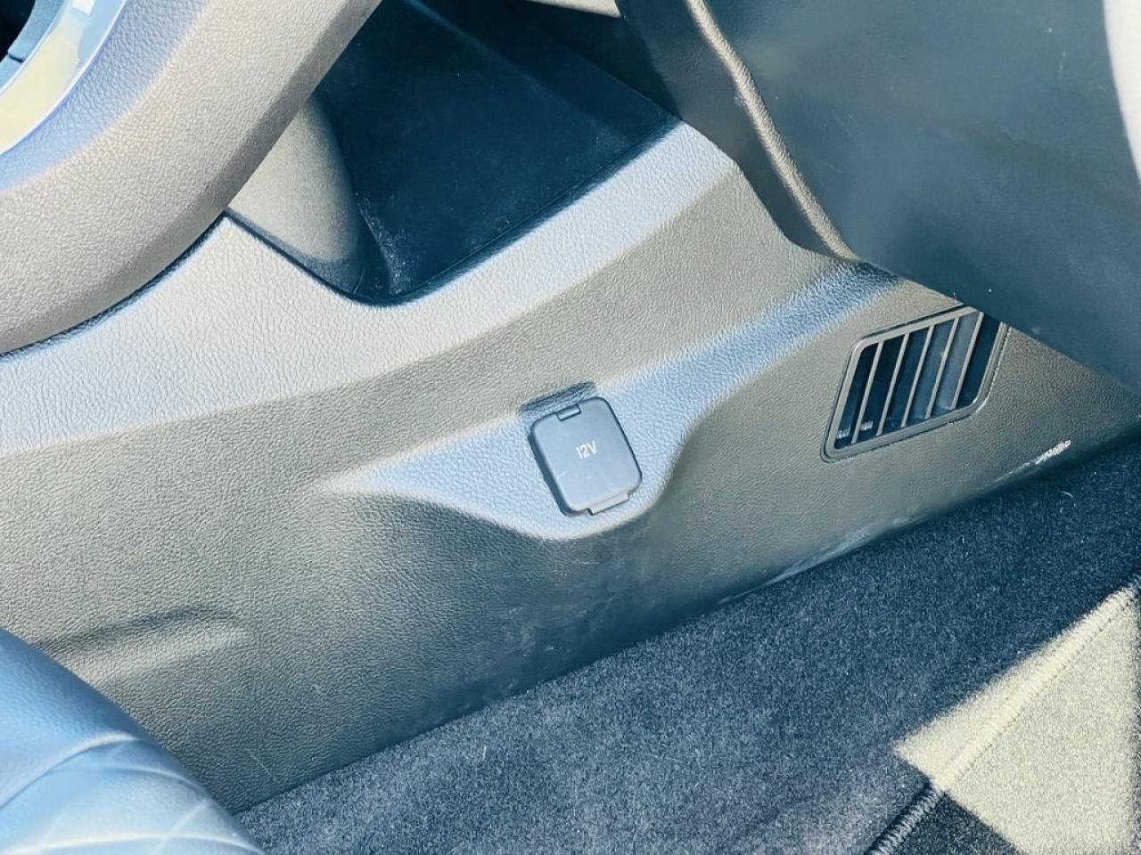 2024 Ford Edge Titanium Photo