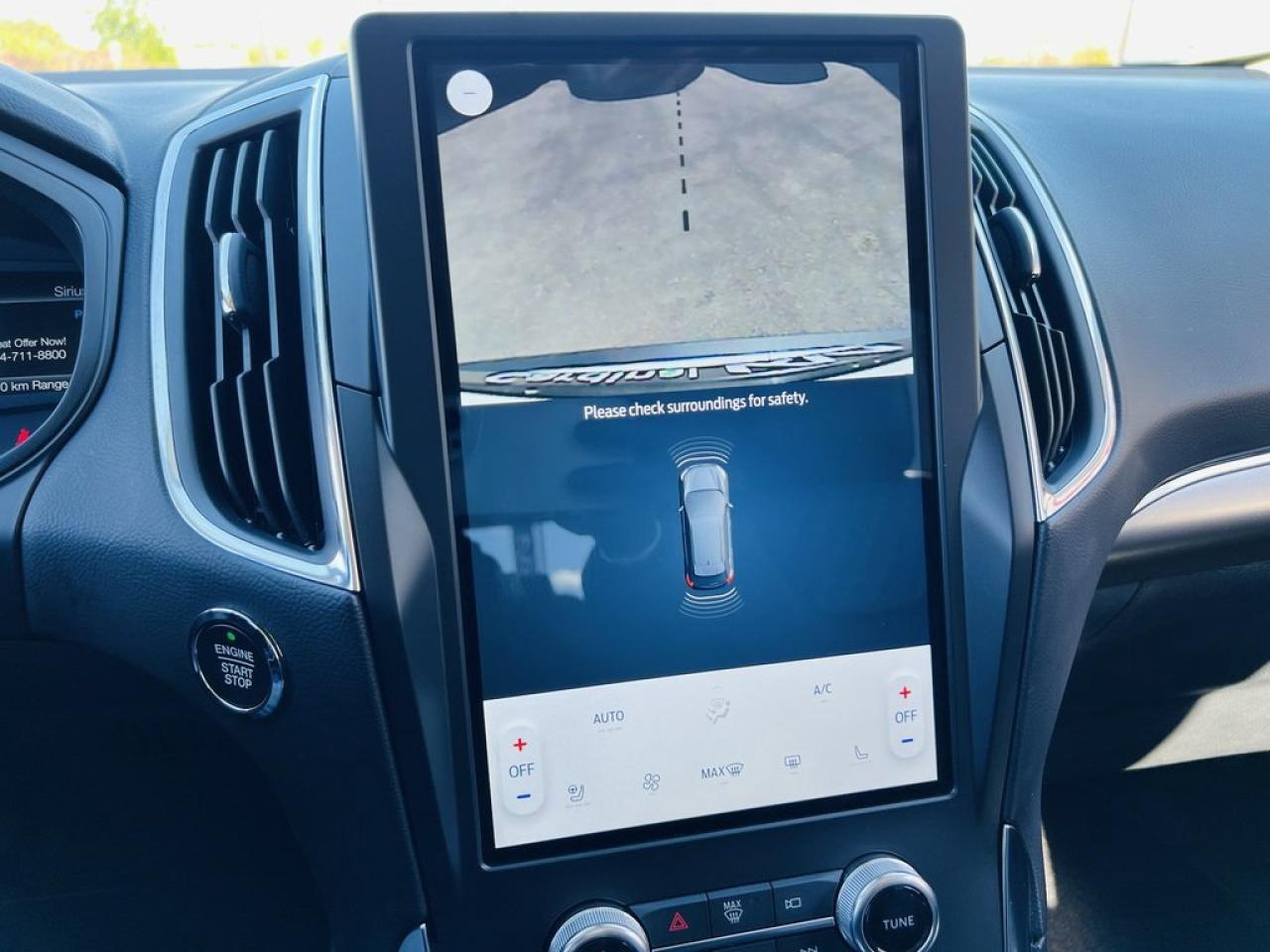 2024 Ford Edge Titanium Photo