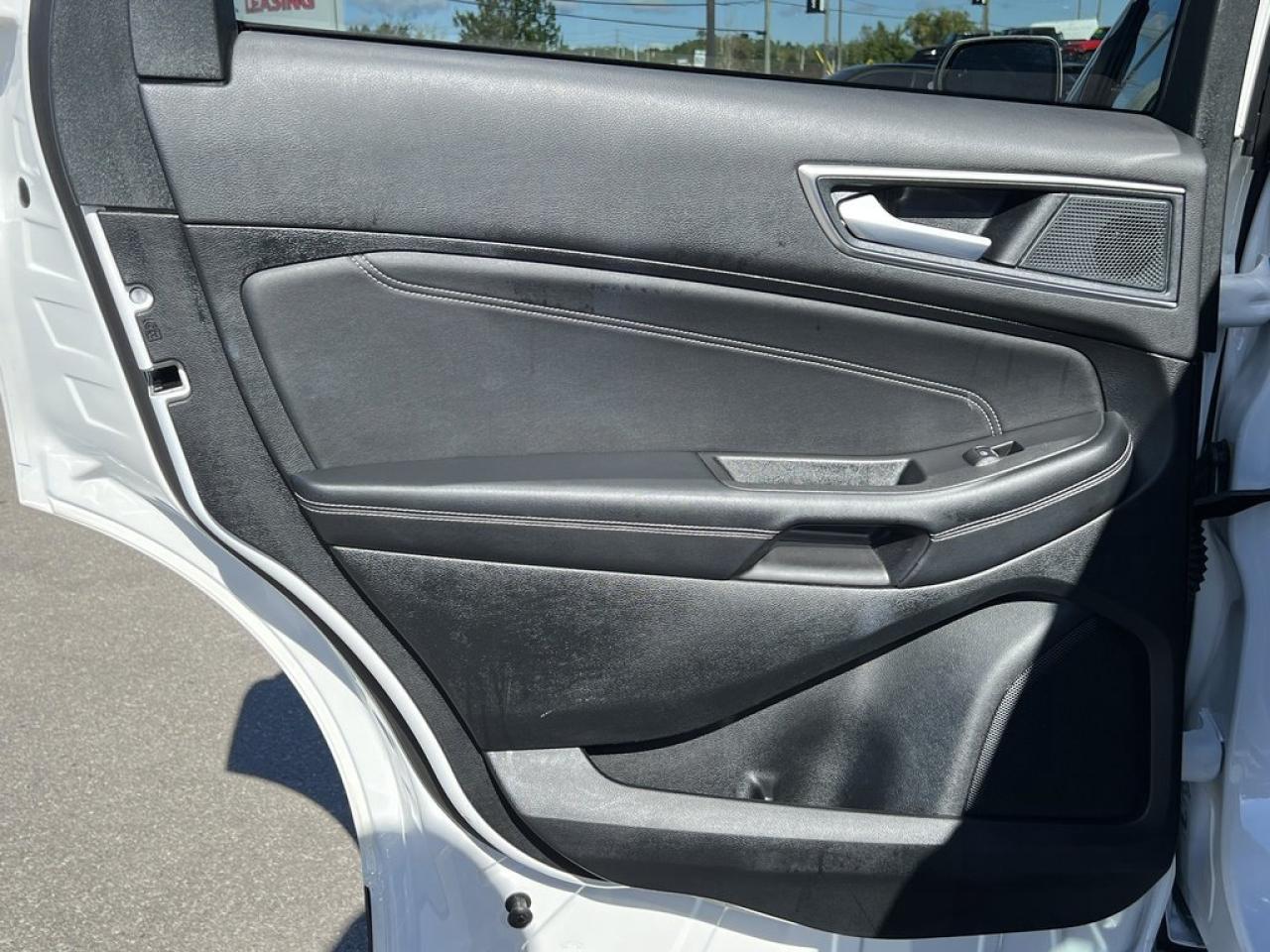 2024 Ford Edge Titanium Photo