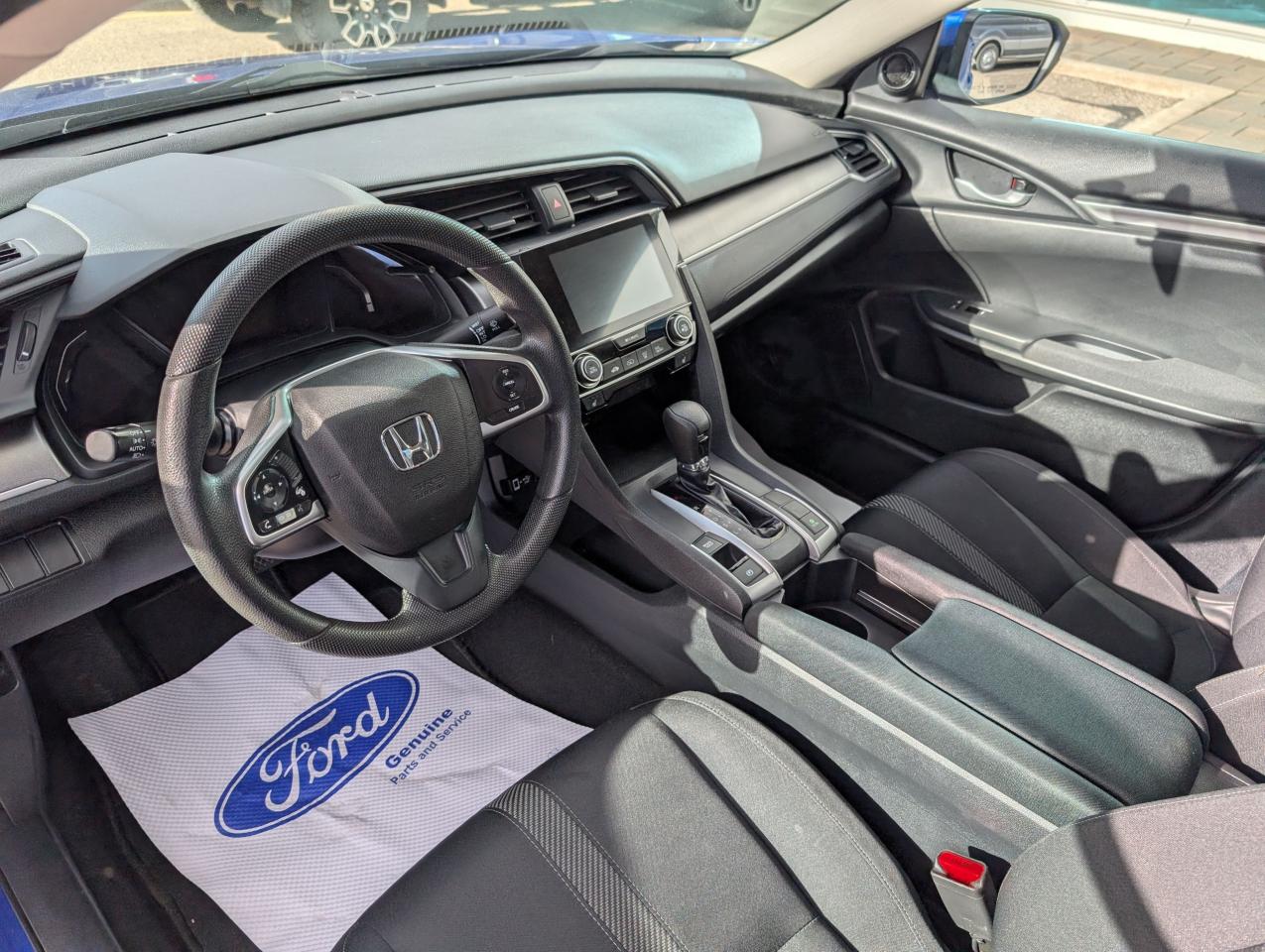 2016 Honda Civic SEDAN LX Photo5