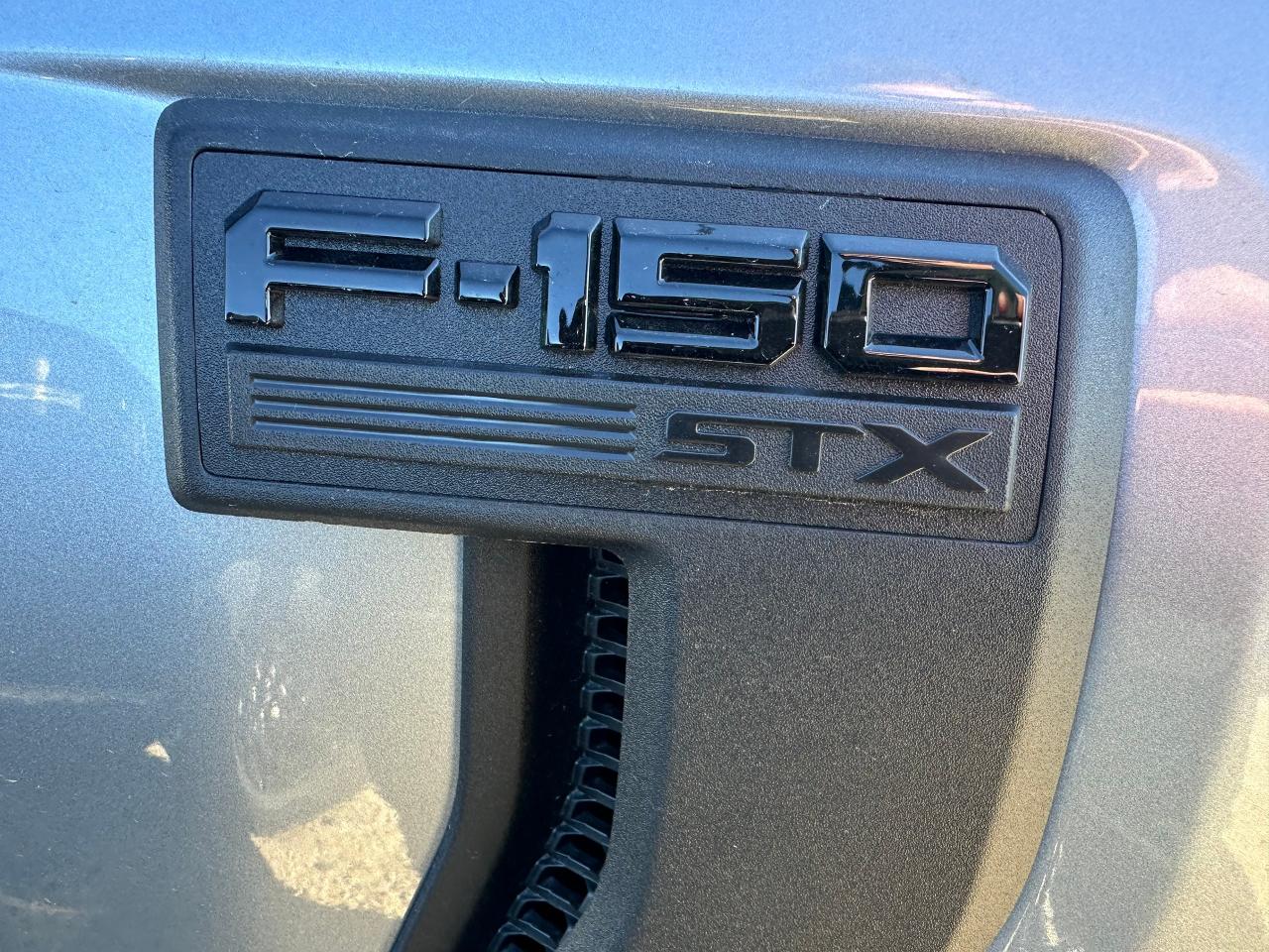 2025 Ford F-150 4X4 SUPERCREW - 145 201A Photo4