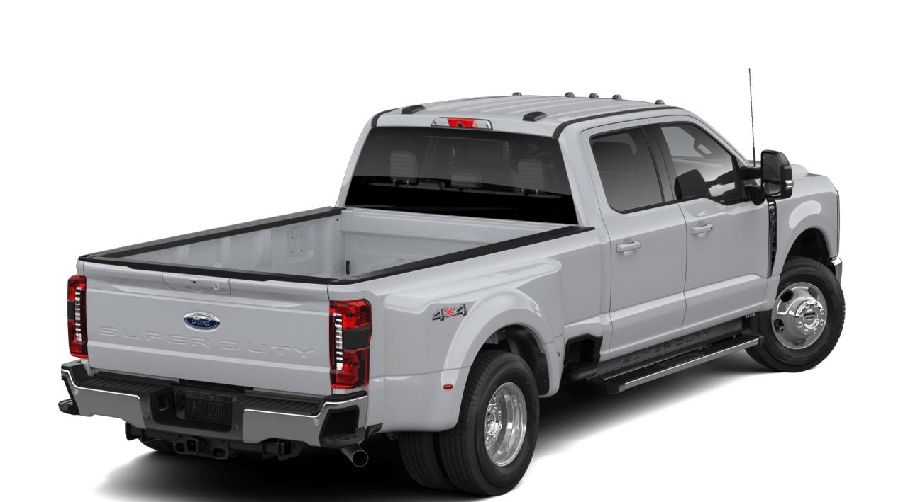 2026 Ford F-350 Super Duty DRW Lariat Photo2