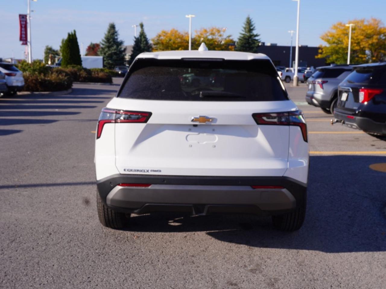 2026 Chevrolet Equinox LT AWD Photo4