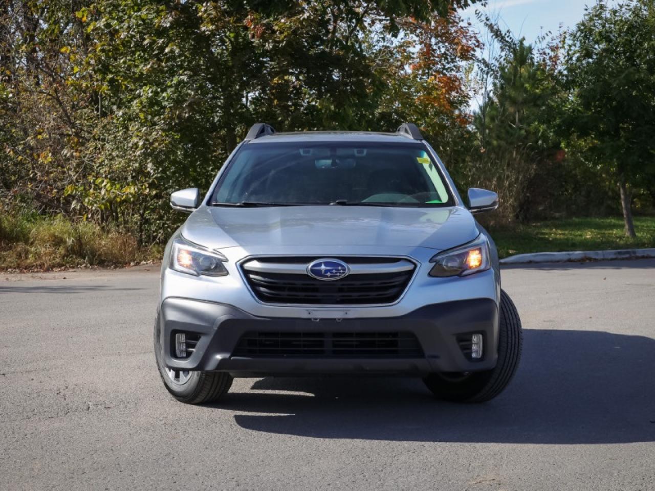 2022 Subaru Outback Touring  - Sunroof -  Power Liftgate - $201 B/W Photo
