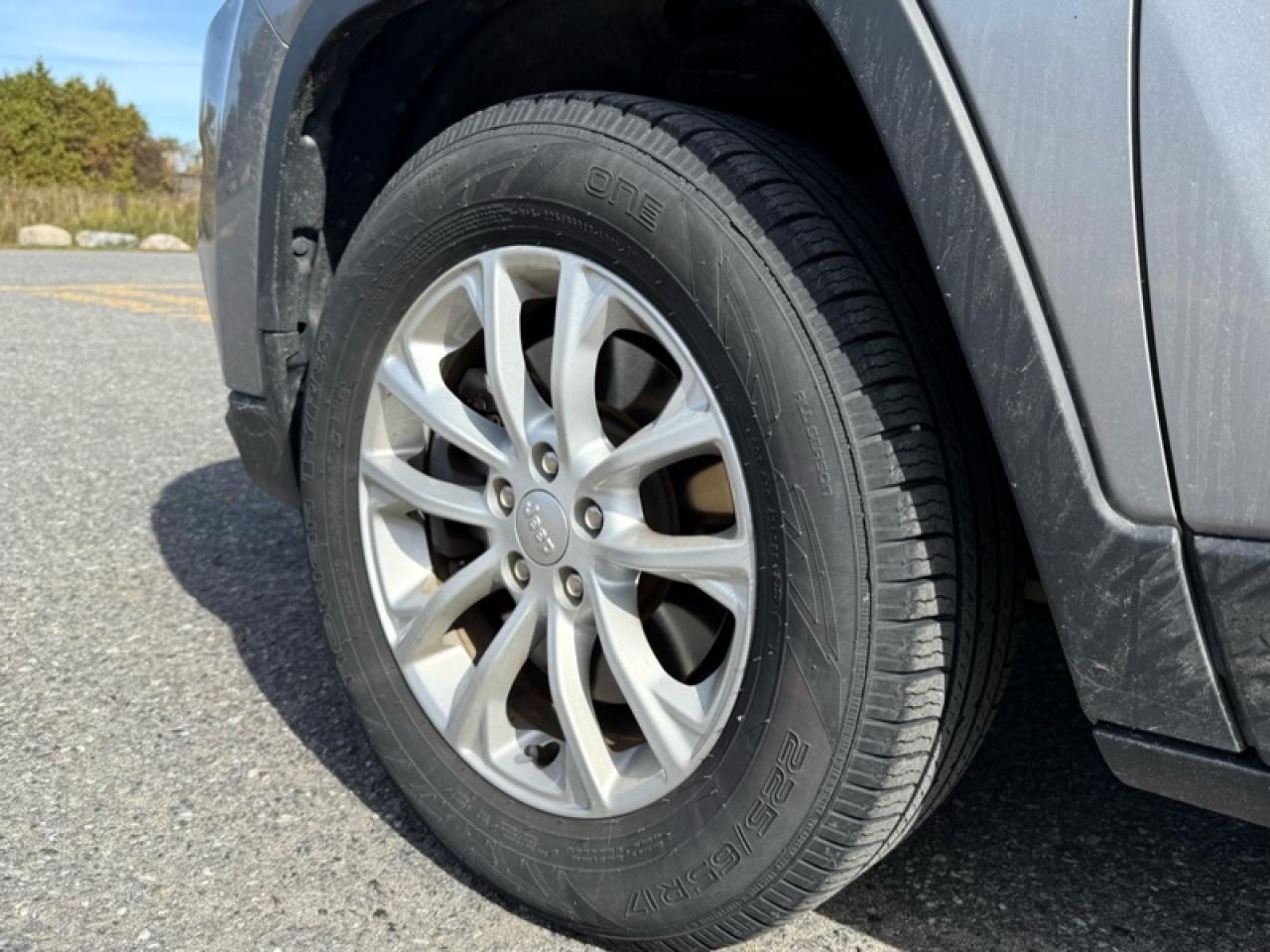 2020 Jeep Cherokee Sport  - UConnect 3 -  Rear Camera Photo