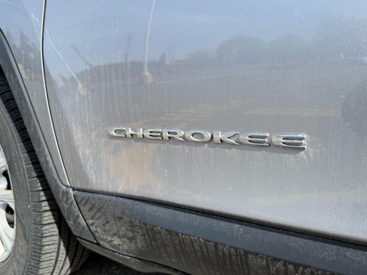 2020 Jeep Cherokee Sport  - UConnect 3 -  Rear Camera Photo