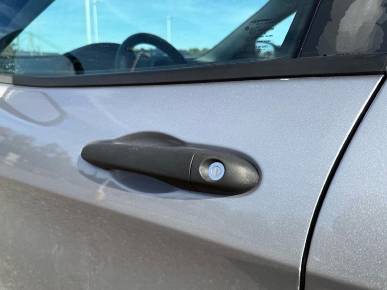 2020 Jeep Cherokee Sport  - UConnect 3 -  Rear Camera Photo