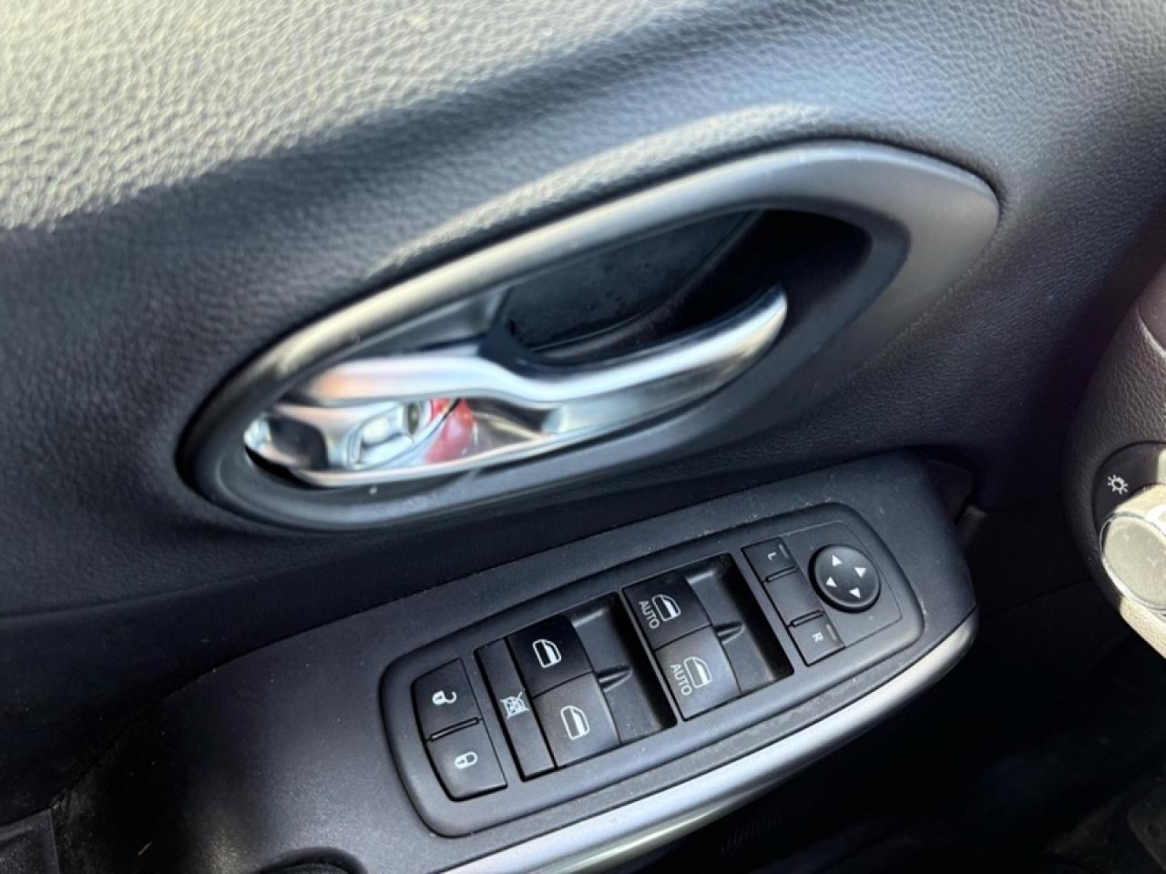 2020 Jeep Cherokee Sport  - UConnect 3 -  Rear Camera Photo