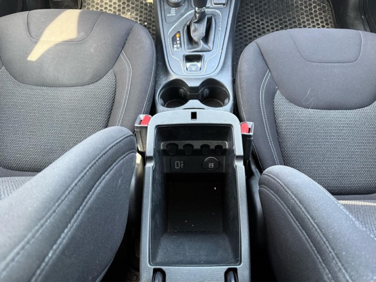 2020 Jeep Cherokee Sport  - UConnect 3 -  Rear Camera Photo