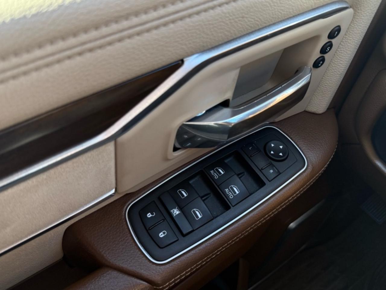 2022 RAM 3500 Laramie  - Leather Seats -  Heated Seats Photo