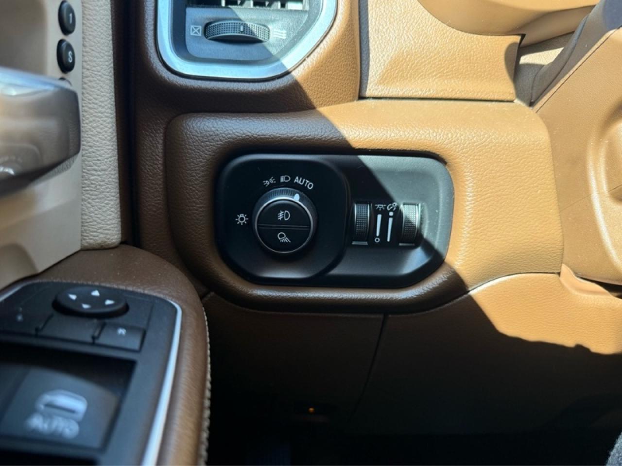 2022 RAM 3500 Laramie  - Leather Seats -  Heated Seats Photo