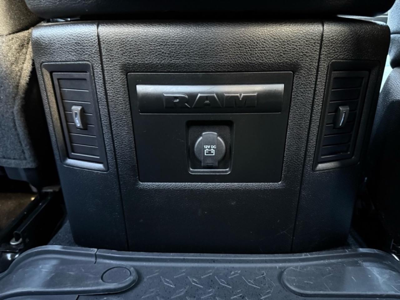 2022 RAM 1500 Classic Warlock  - Aluminum Wheels Photo