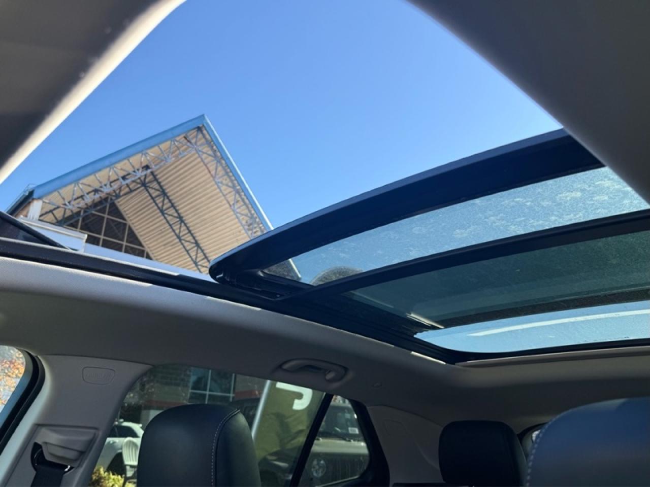 2021 Buick Envision Essence  - Leather Seats -  Power Seats Photo