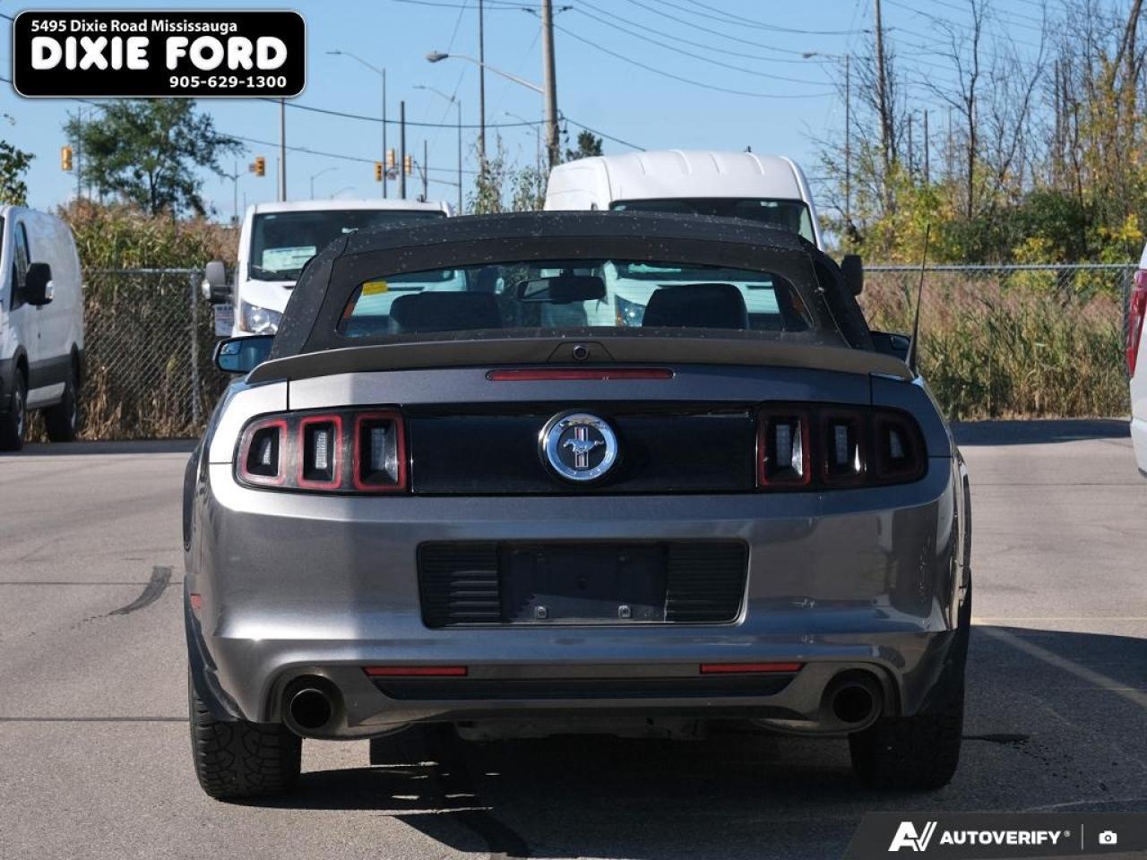 2014 Ford Mustang V6 Premium Photo