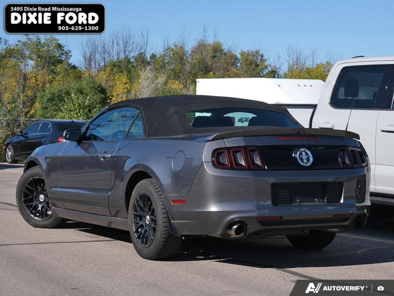 2014 Ford Mustang V6 Premium Photo3