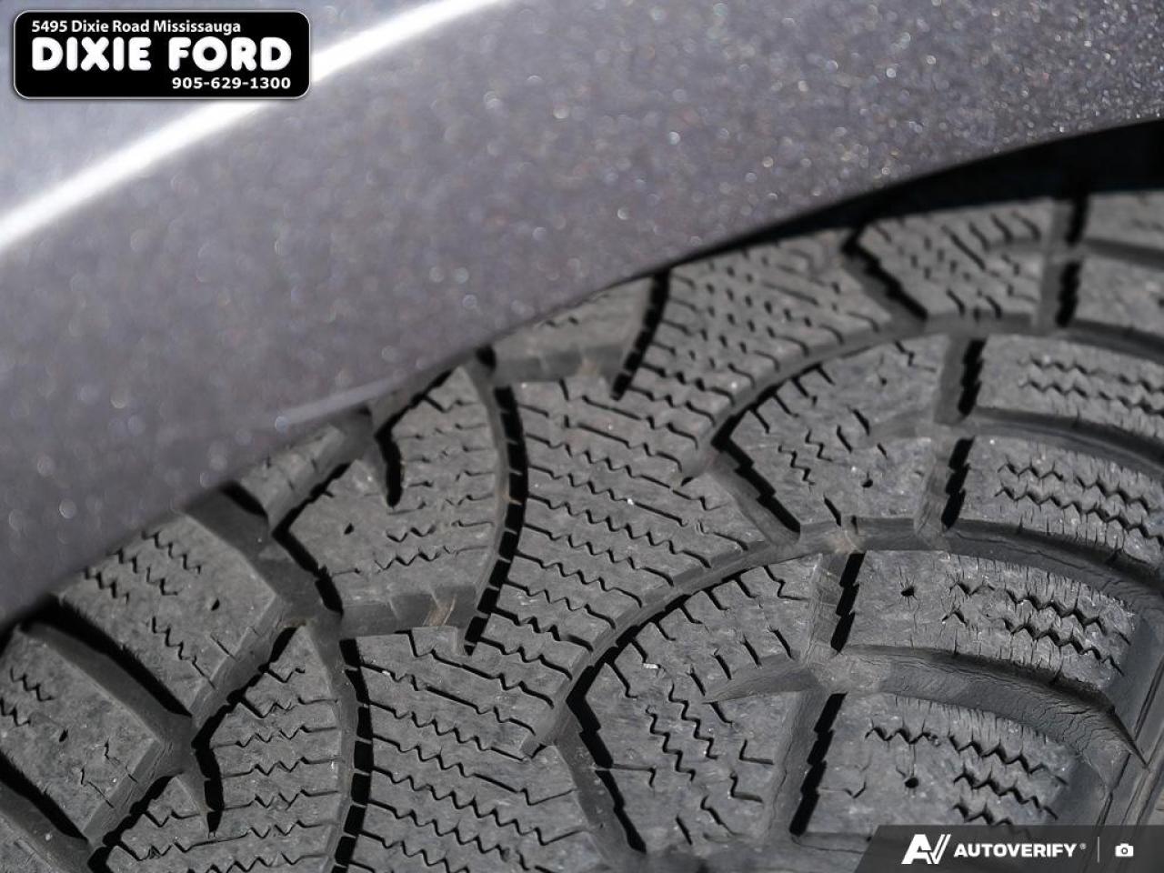 2014 Ford Mustang V6 Premium Photo