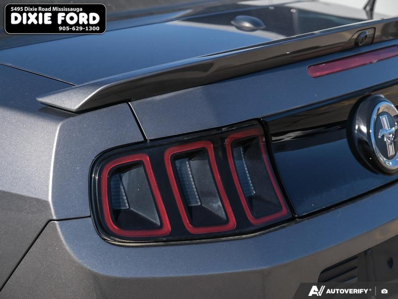 2014 Ford Mustang V6 Premium Photo