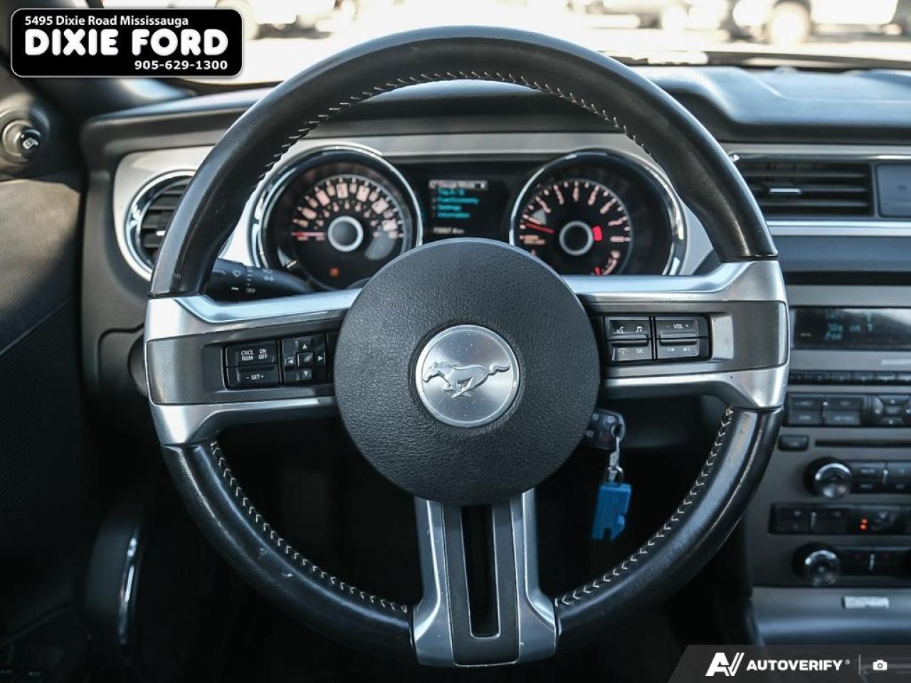 2014 Ford Mustang V6 Premium Photo