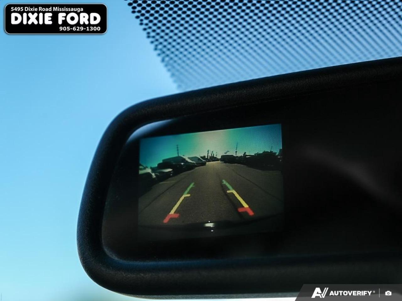 2014 Ford Mustang V6 Premium Photo