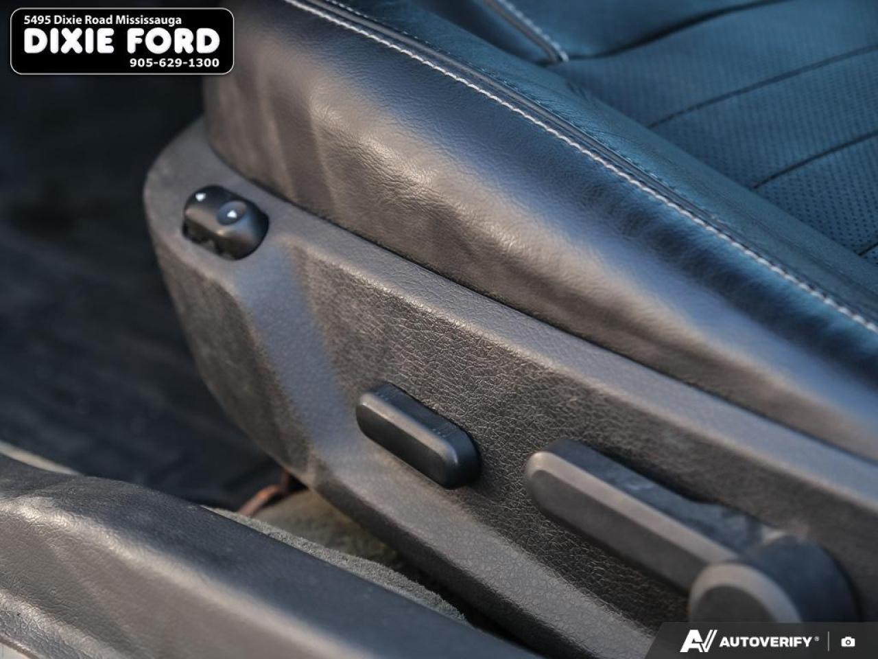 2014 Ford Mustang V6 Premium Photo