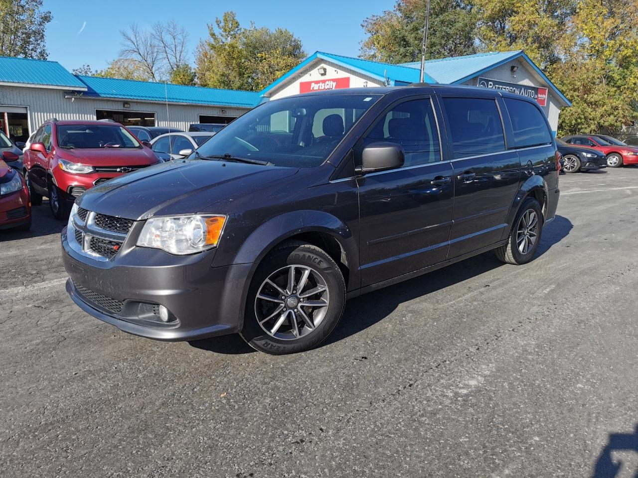 2017 Dodge Grand Caravan SE Plus - Photo #1