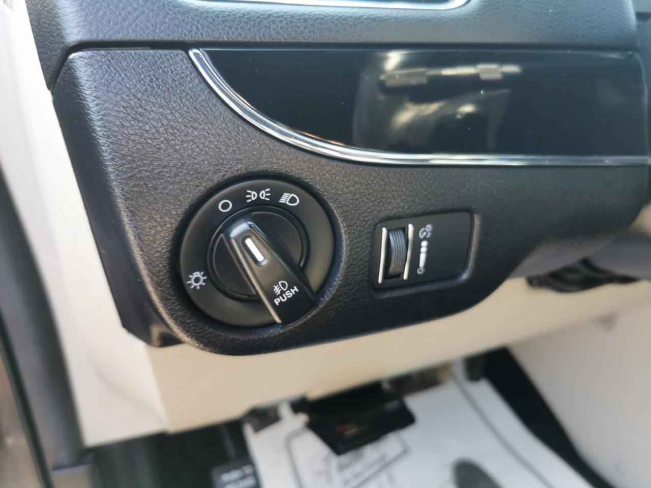 2017 Dodge Grand Caravan SE Plus - Photo #14