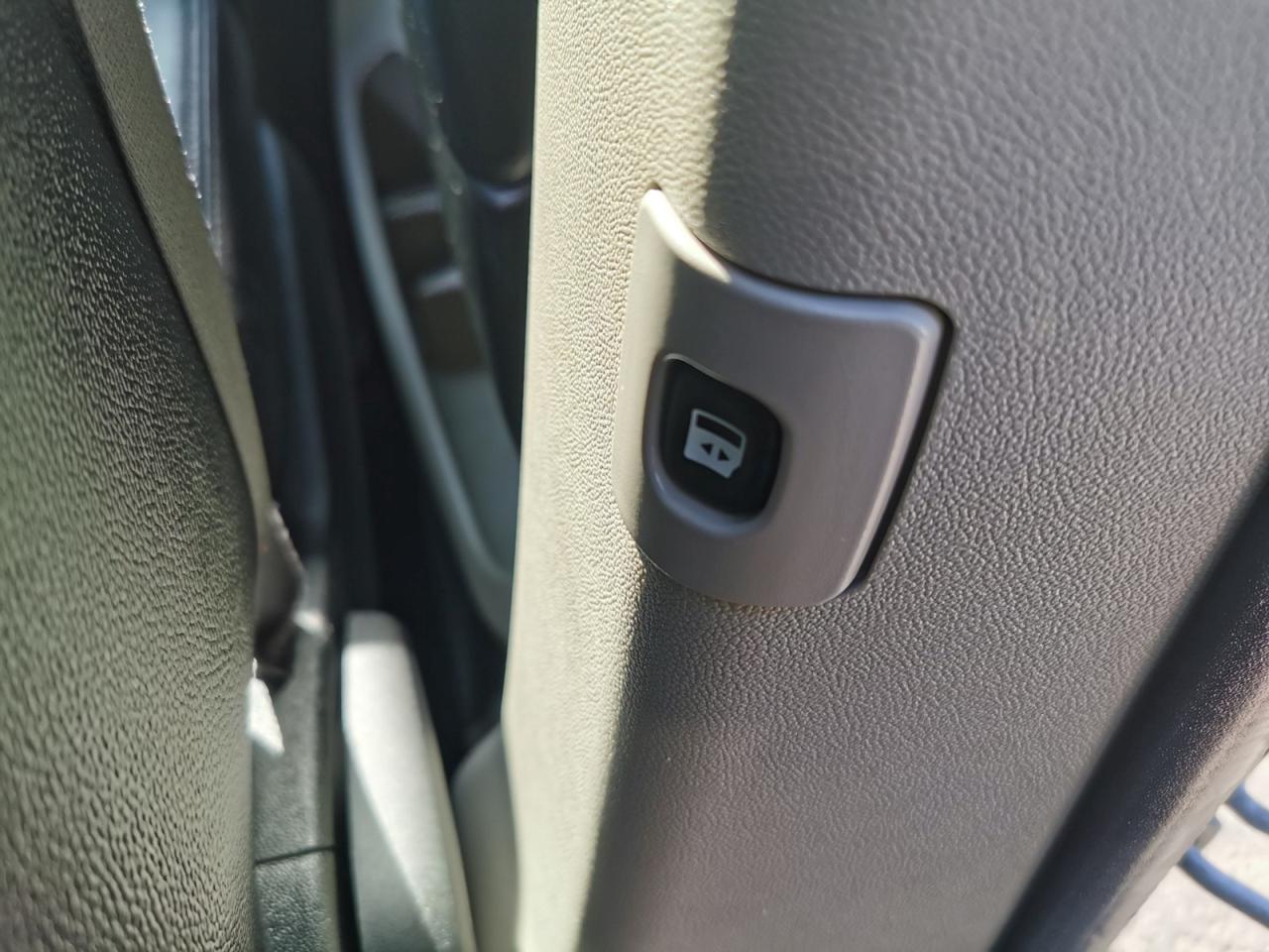 2017 Dodge Grand Caravan SE Plus - Photo #24