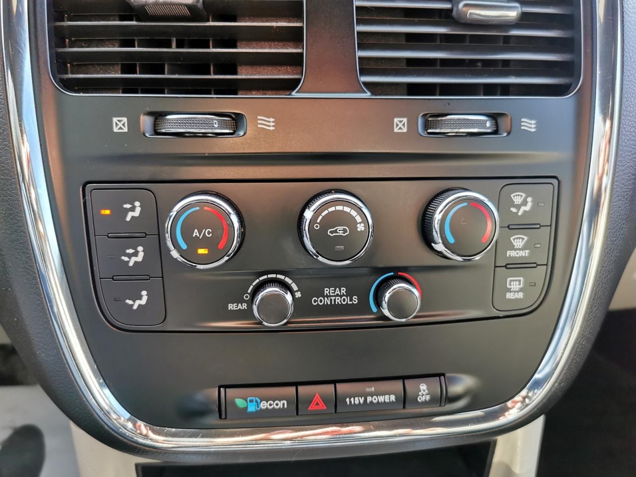 2017 Dodge Grand Caravan SE Plus - Photo #28