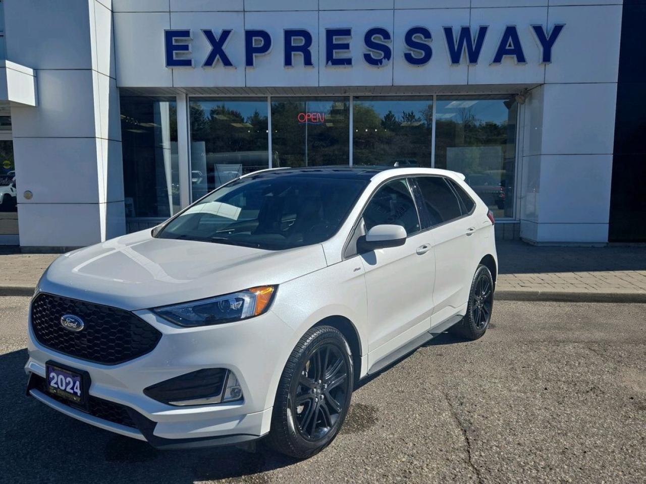 2024 Ford Edge ST Line Photo5