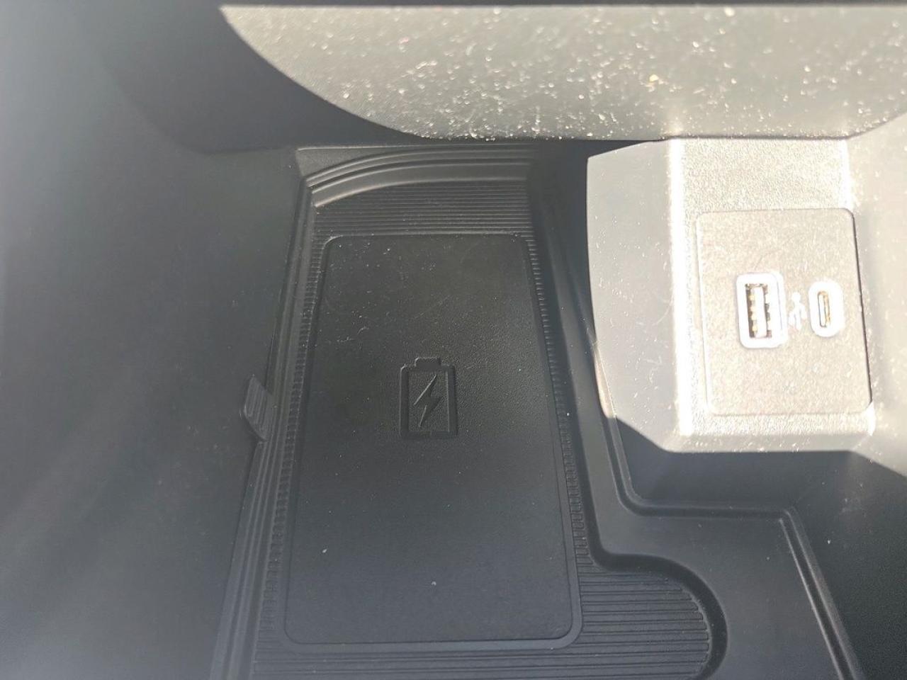 2024 Ford Edge ST Line Photo5