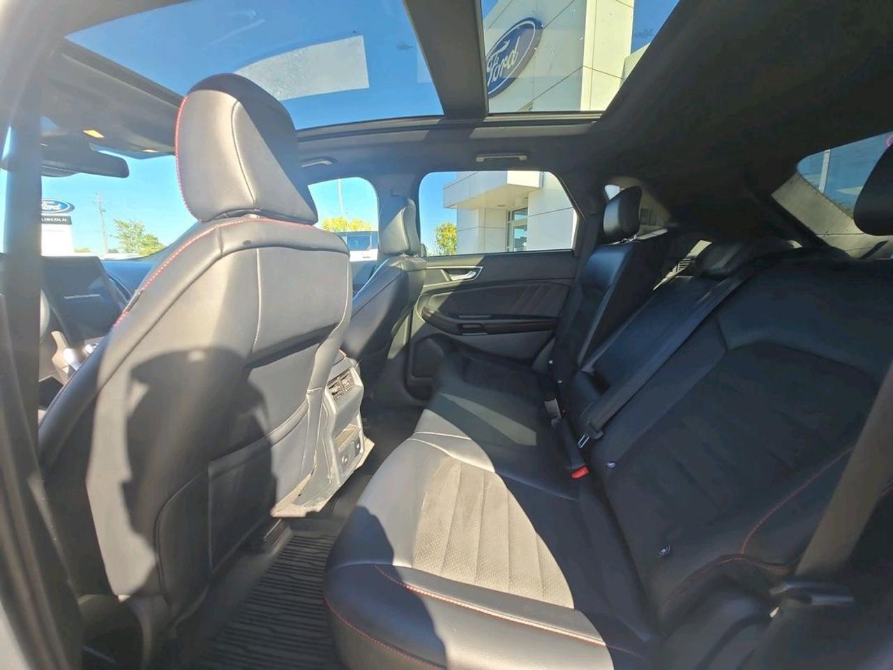 2024 Ford Edge ST-LINE, AWD, 2L ECOBOST, TECH PACKAGE, 360-CAMERA Photo