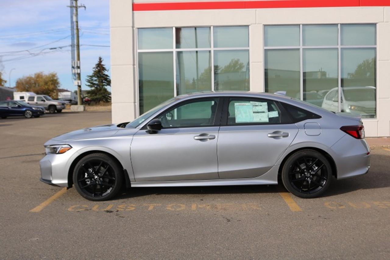 2026 Honda Civic Hybrid Photo1