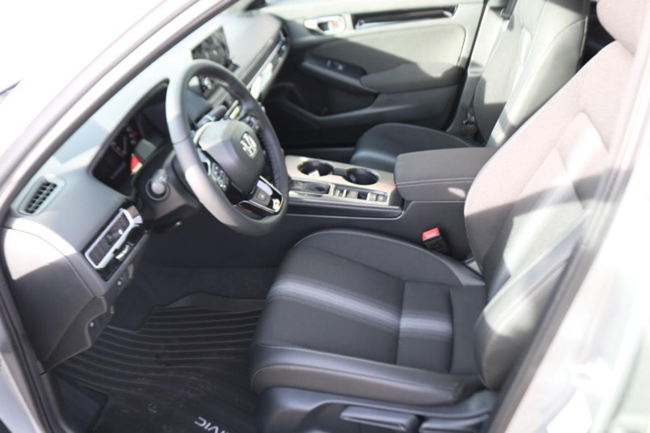 2026 Honda Civic Hybrid Photo