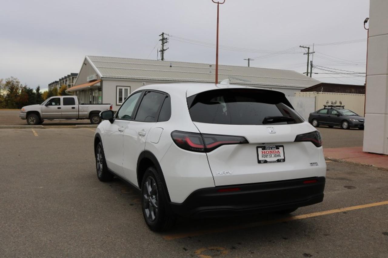 2026 Honda HR-V  Photo3