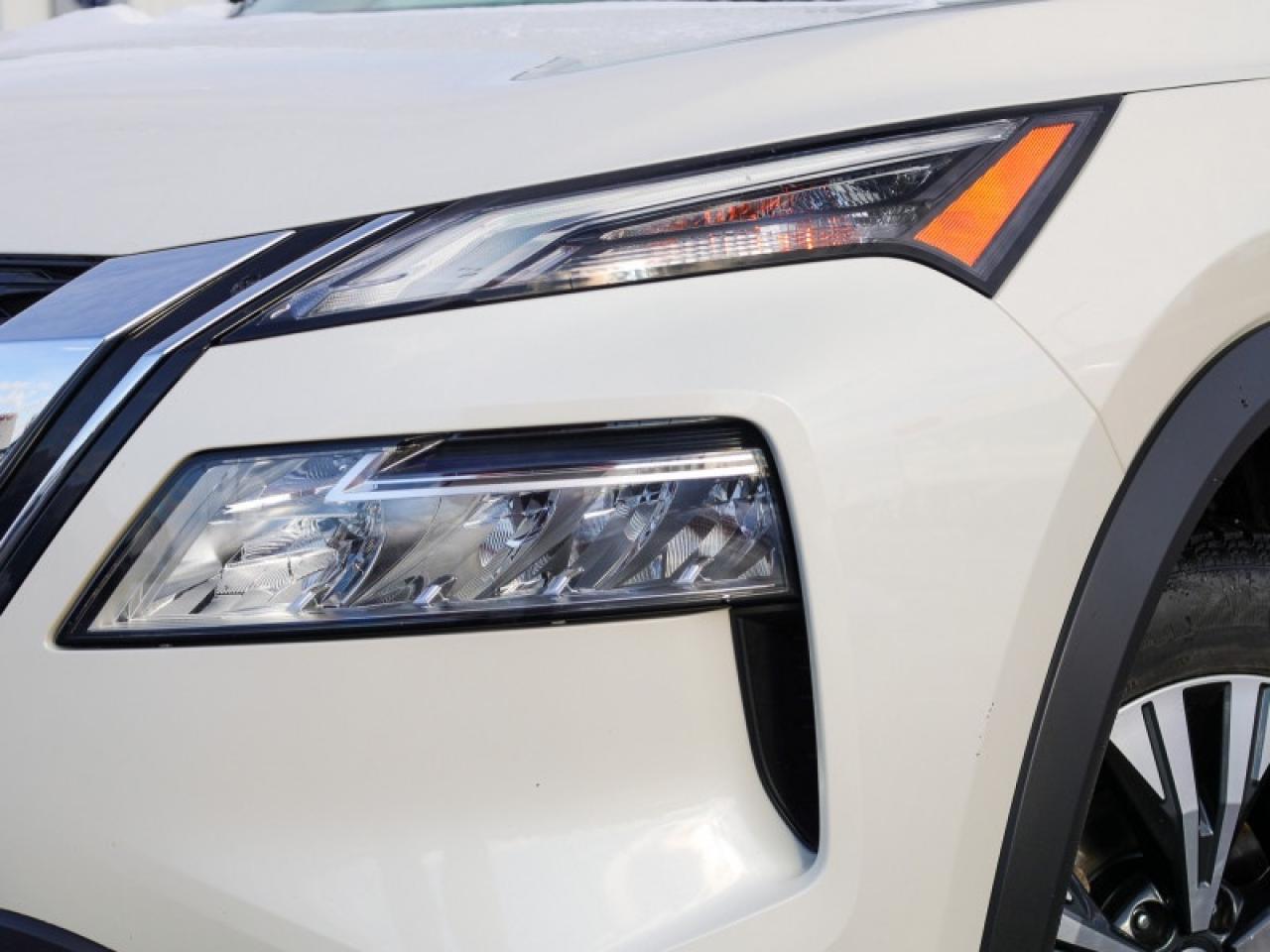 2023 Nissan Rogue SV MOONROOF  - Moonroof -  Apple CarPlay Photo