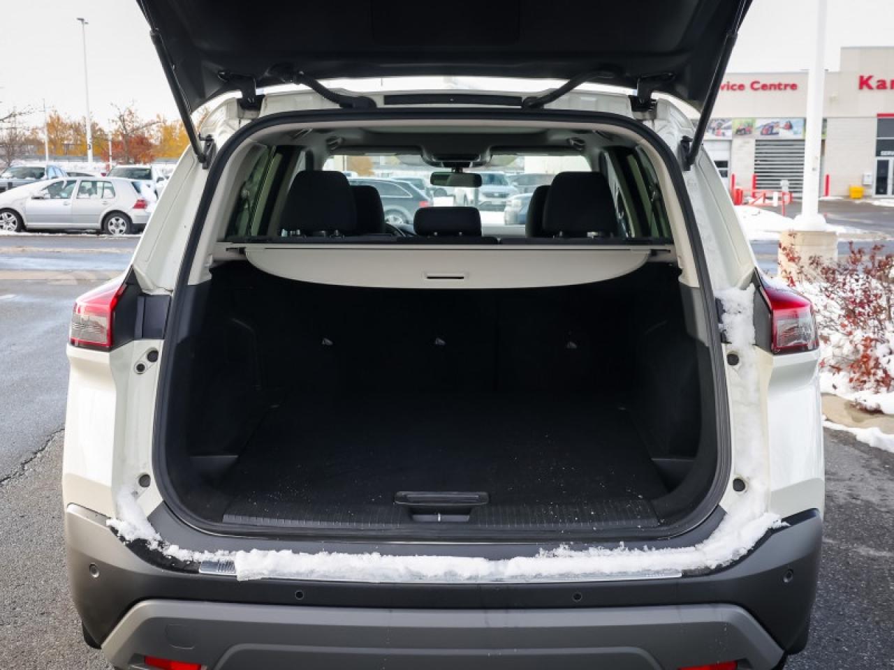 2023 Nissan Rogue SV MOONROOF  - Moonroof -  Apple CarPlay Photo