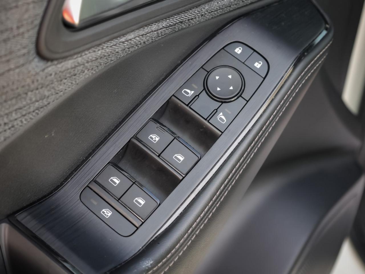 2023 Nissan Rogue SV MOONROOF  - Moonroof -  Apple CarPlay Photo