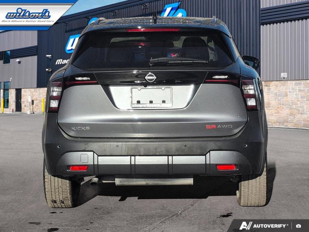 2025 Nissan Kicks SR Premium AWD | Heated Seats + Steering | Pano Roof | Bose Audio | Remote Start | and More ! Photo3