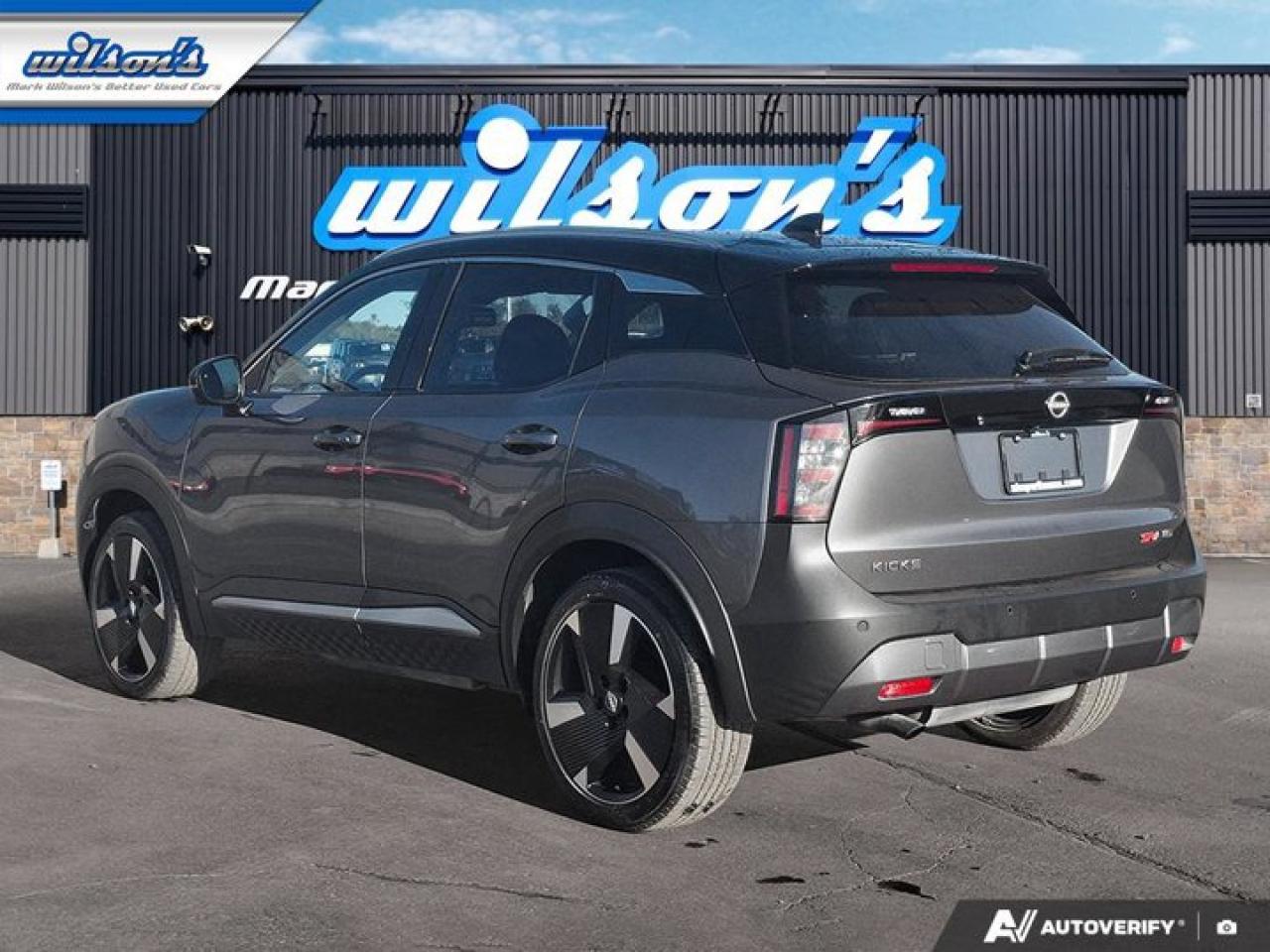 2025 Nissan Kicks SR Premium AWD | Heated Seats + Steering | Pano Roof | Bose Audio | Remote Start | and More ! Photo2