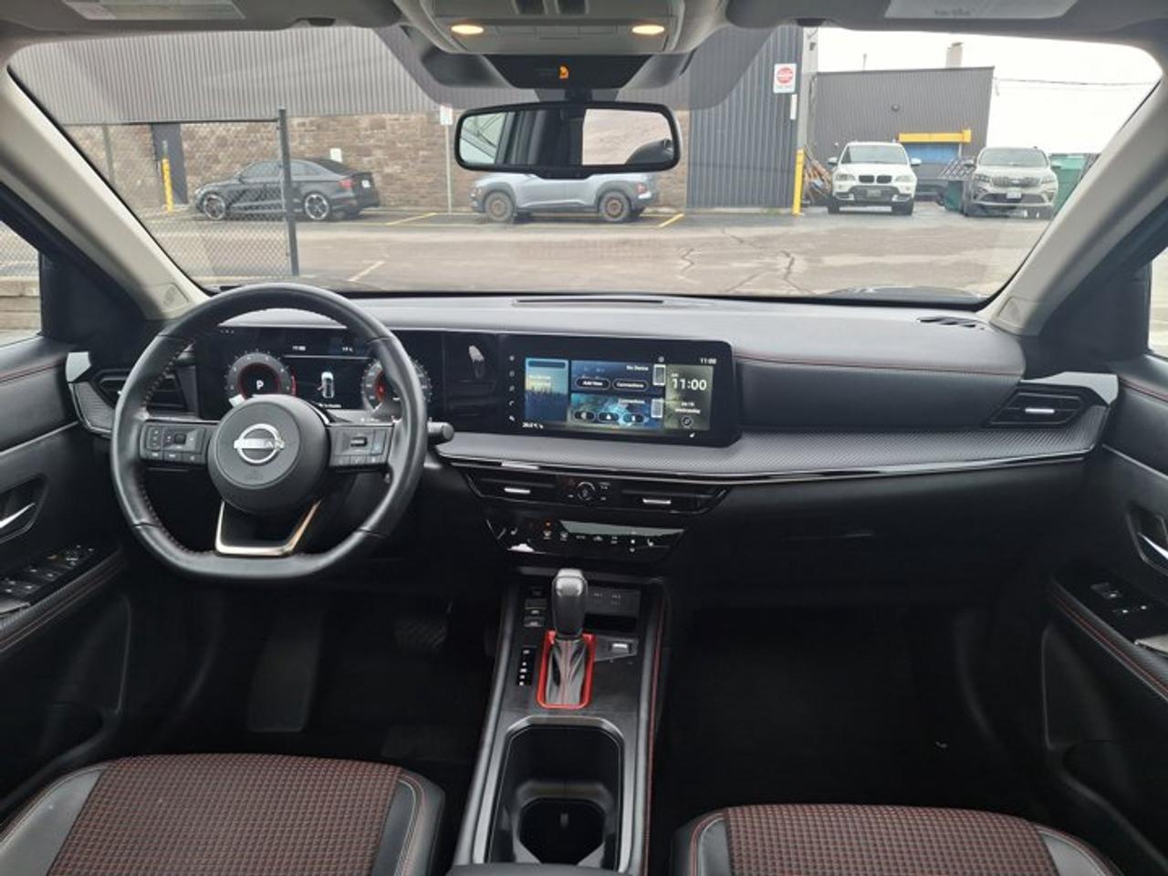 2025 Nissan Kicks SR Premium | Leather Trim | Pano Roof | Heated Seats + Steering | Bose Audio | Remote Start Photo