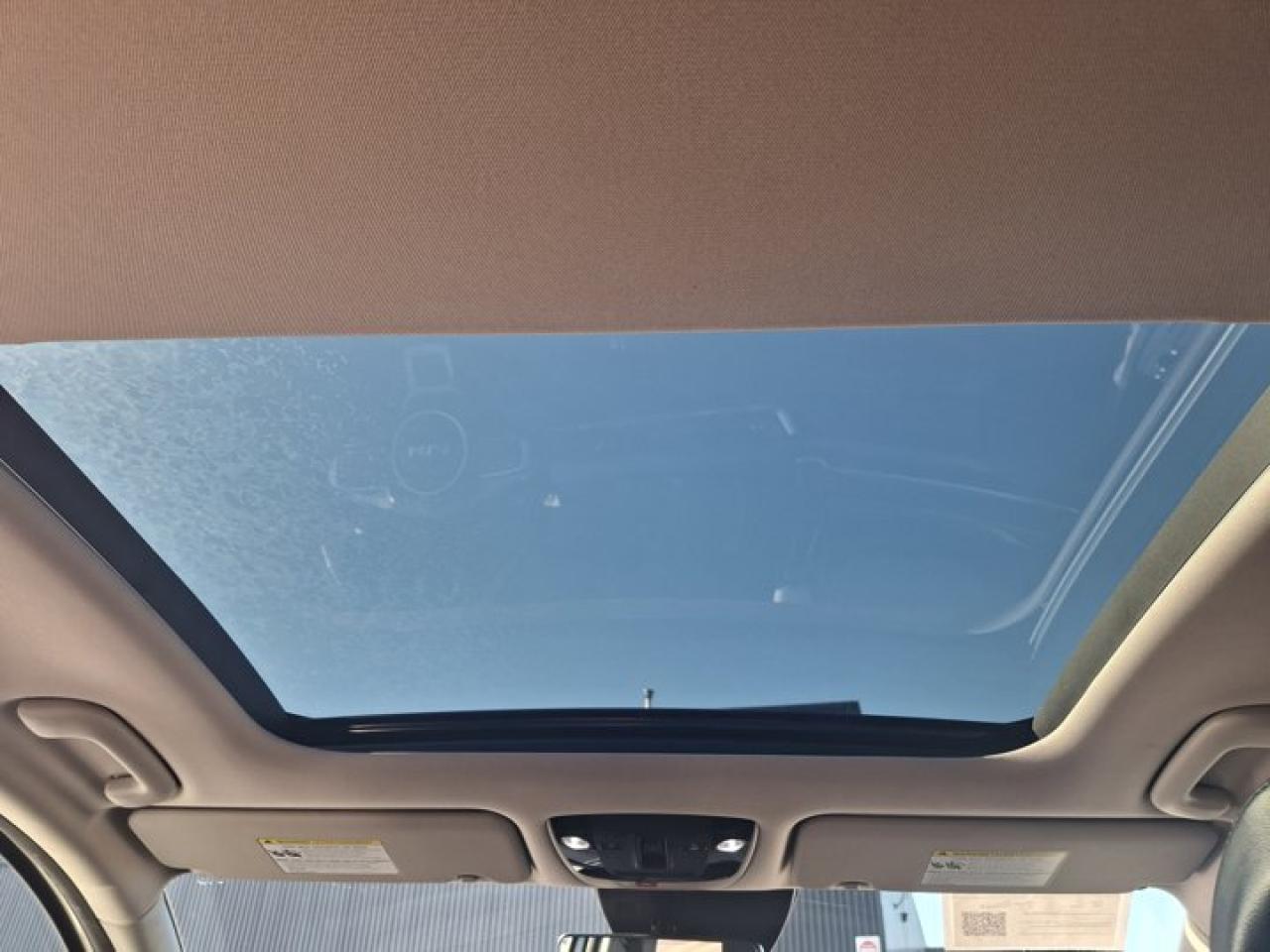 2024 Kia Sportage EX AWD | Navi | Leather | Pano Roof | Heated Seats + Steering | Remote Start | CarPlay | and More ! Photo