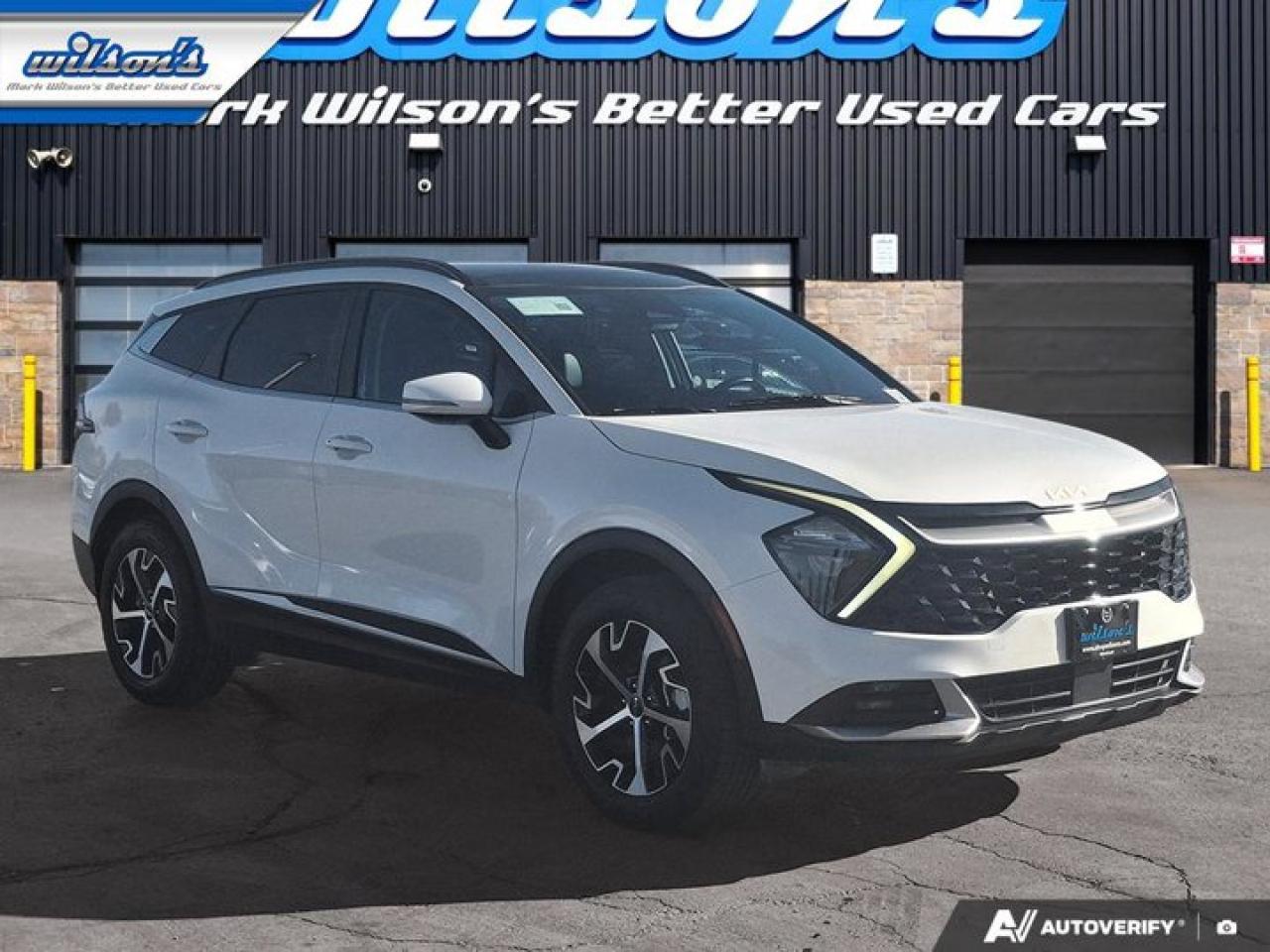 2024 Kia Sportage EX AWD | Navi | Leather | Pano Roof | Heated Seats + Steering | Remote Start | CarPlay | and More ! Photo