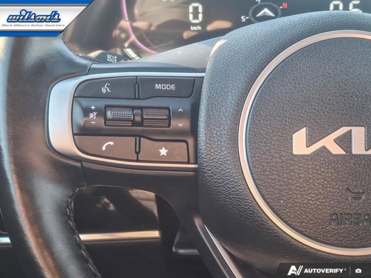 2024 Kia Sportage EX AWD | Navi | Leather | Pano Roof | Heated Seats + Steering | Remote Start | CarPlay | and More ! Photo