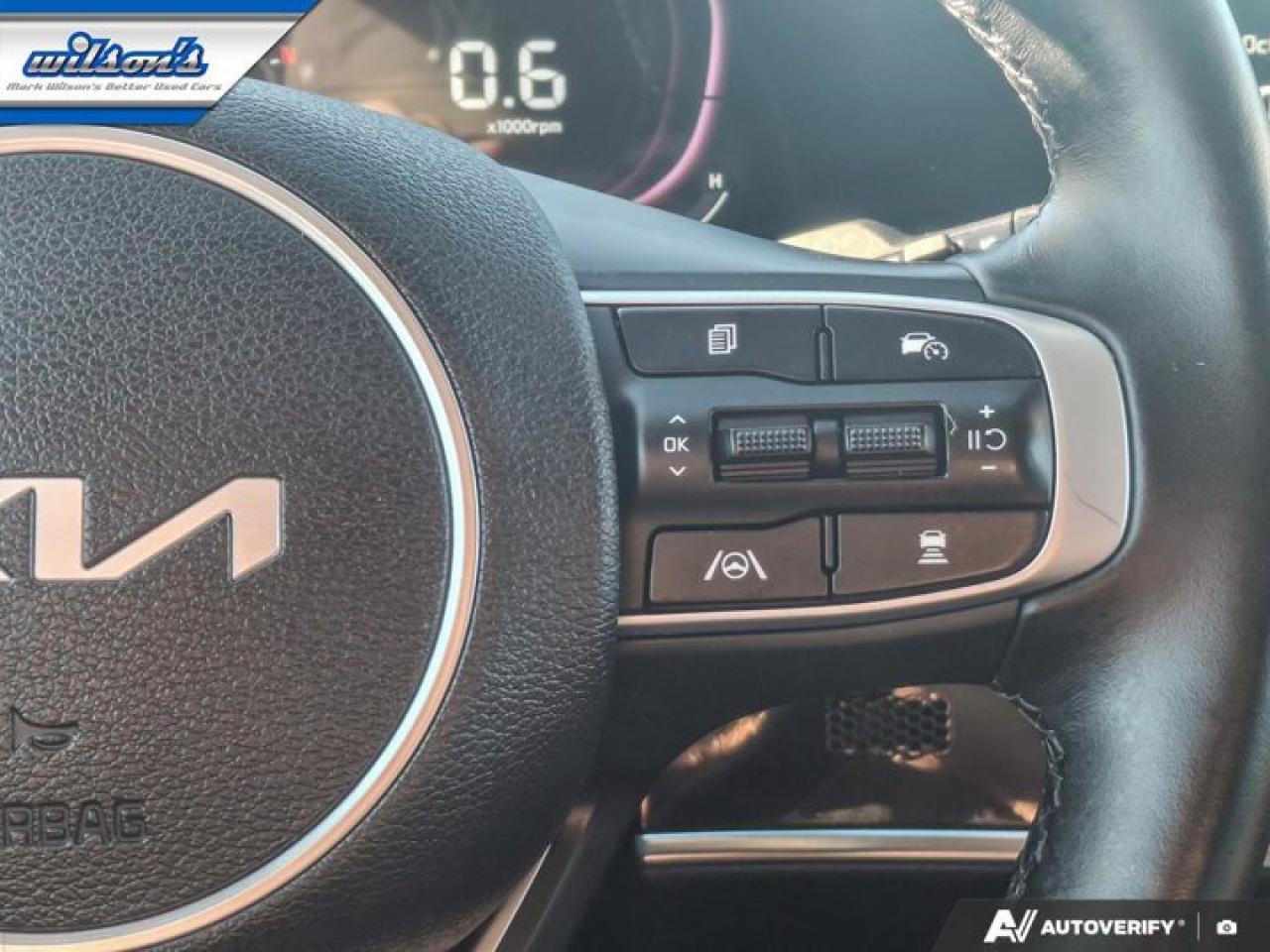 2024 Kia Sportage EX AWD | Navi | Leather | Pano Roof | Heated Seats + Steering | Remote Start | CarPlay | and More ! Photo