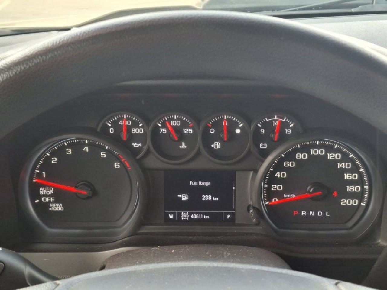 2022 Chevrolet Silverado 1500 Custom Trail Boss Crew 4WD | 5.3L | Z71 | Power Seat | CarPlay + Android | Trailering Pkg and More ! Photo2