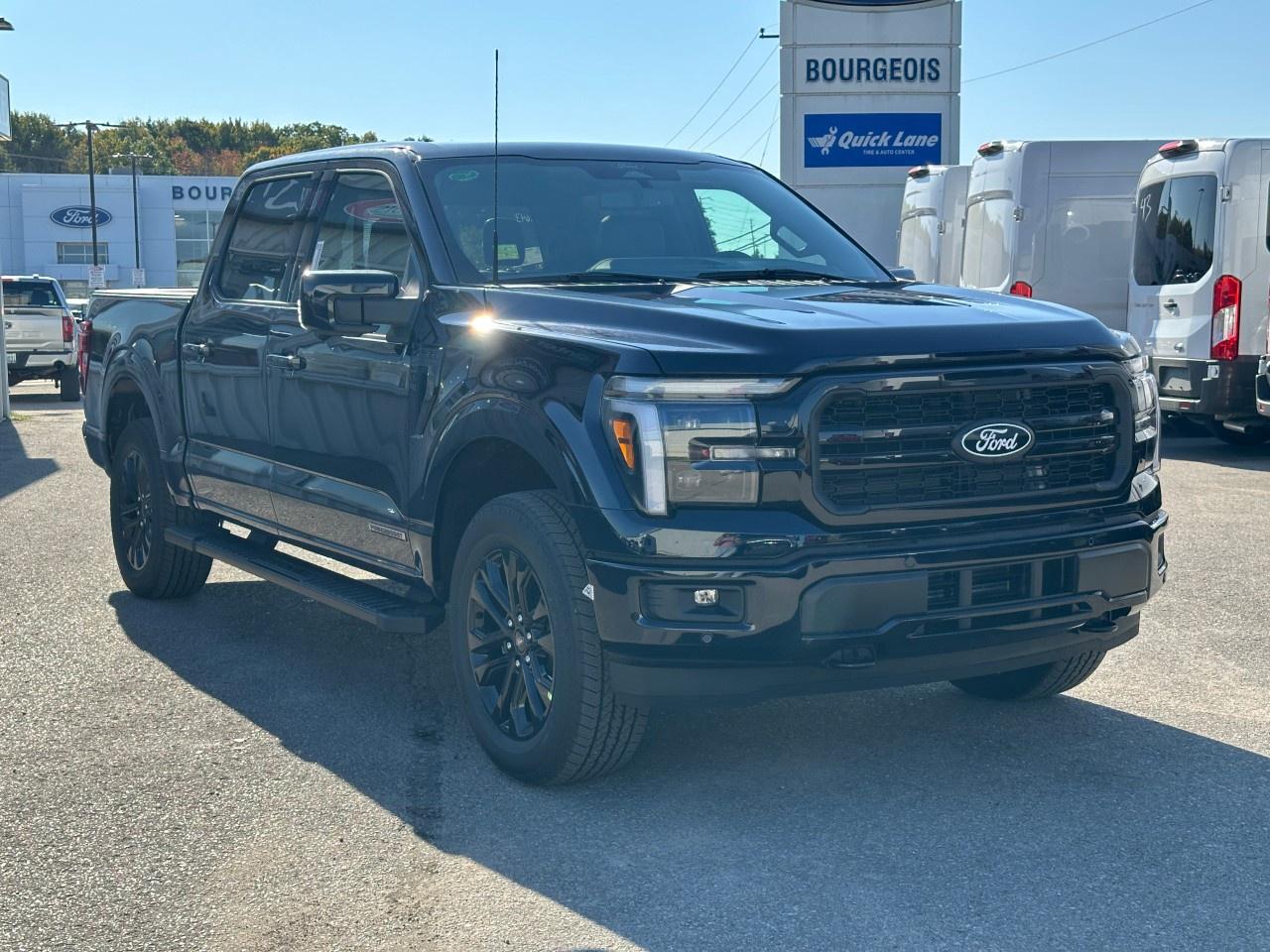 2025 Ford F-150 Lariat 4WD SuperCrew 5.5' Box Photo3