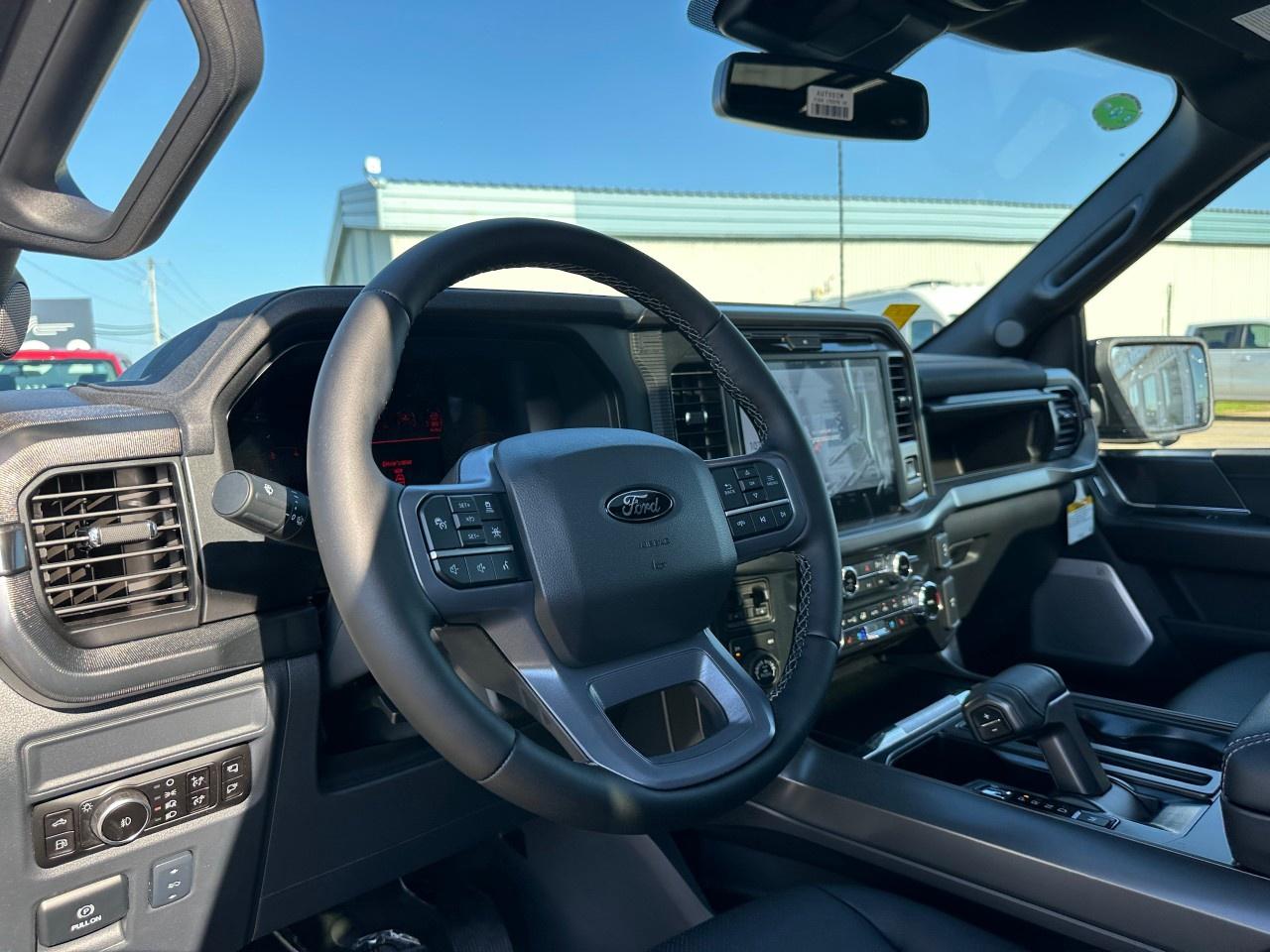 2025 Ford F-150 Lariat 4WD SuperCrew 5.5' Box Photo