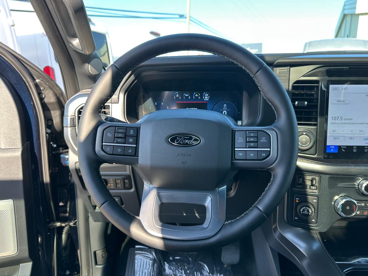 2025 Ford F-150 Lariat 4WD SuperCrew 5.5' Box Photo