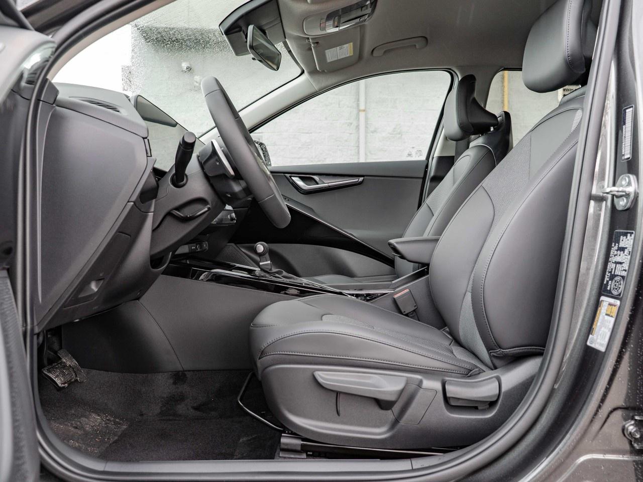 2026 Kia NIRO EX FWD Photo