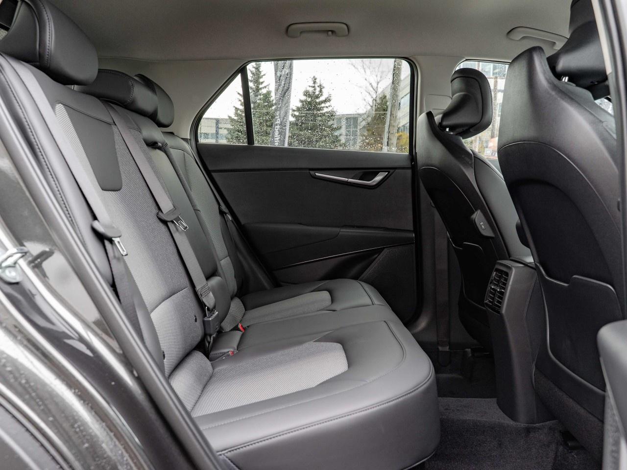 2026 Kia NIRO EX FWD Photo